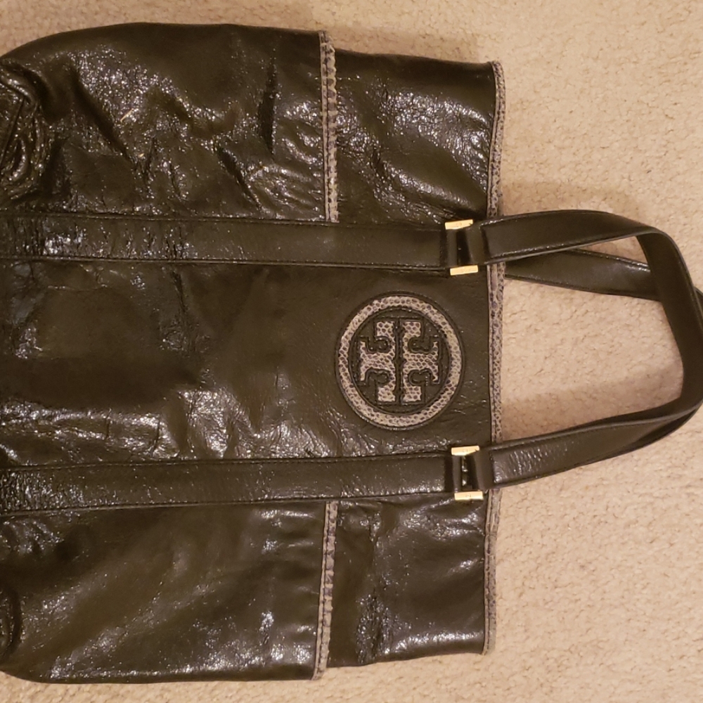 Tory Burch Bombe purse